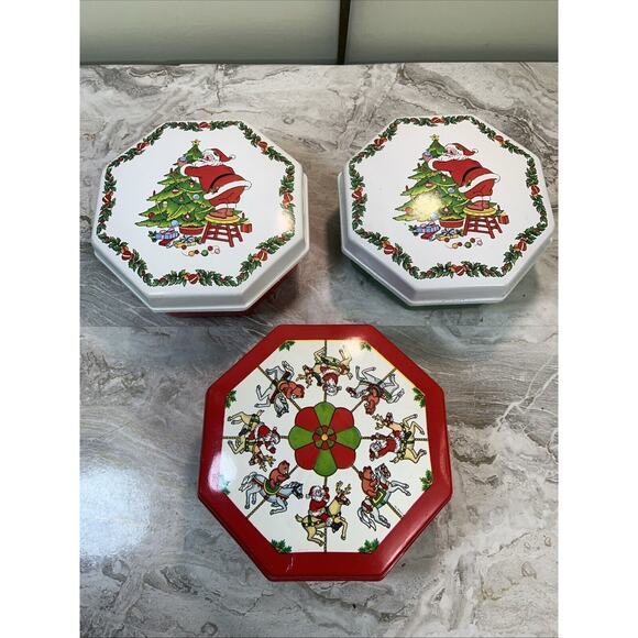 Ullman Co. Vintage Santa Claus Octagon Cookie Tin Christmas Plastic Set Of 3 - Picture 1 of 11